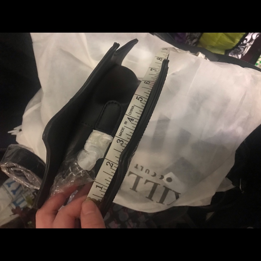 [SOLD] Sourpuss Black and glitter cobwebs purse - Picture 5 of 5